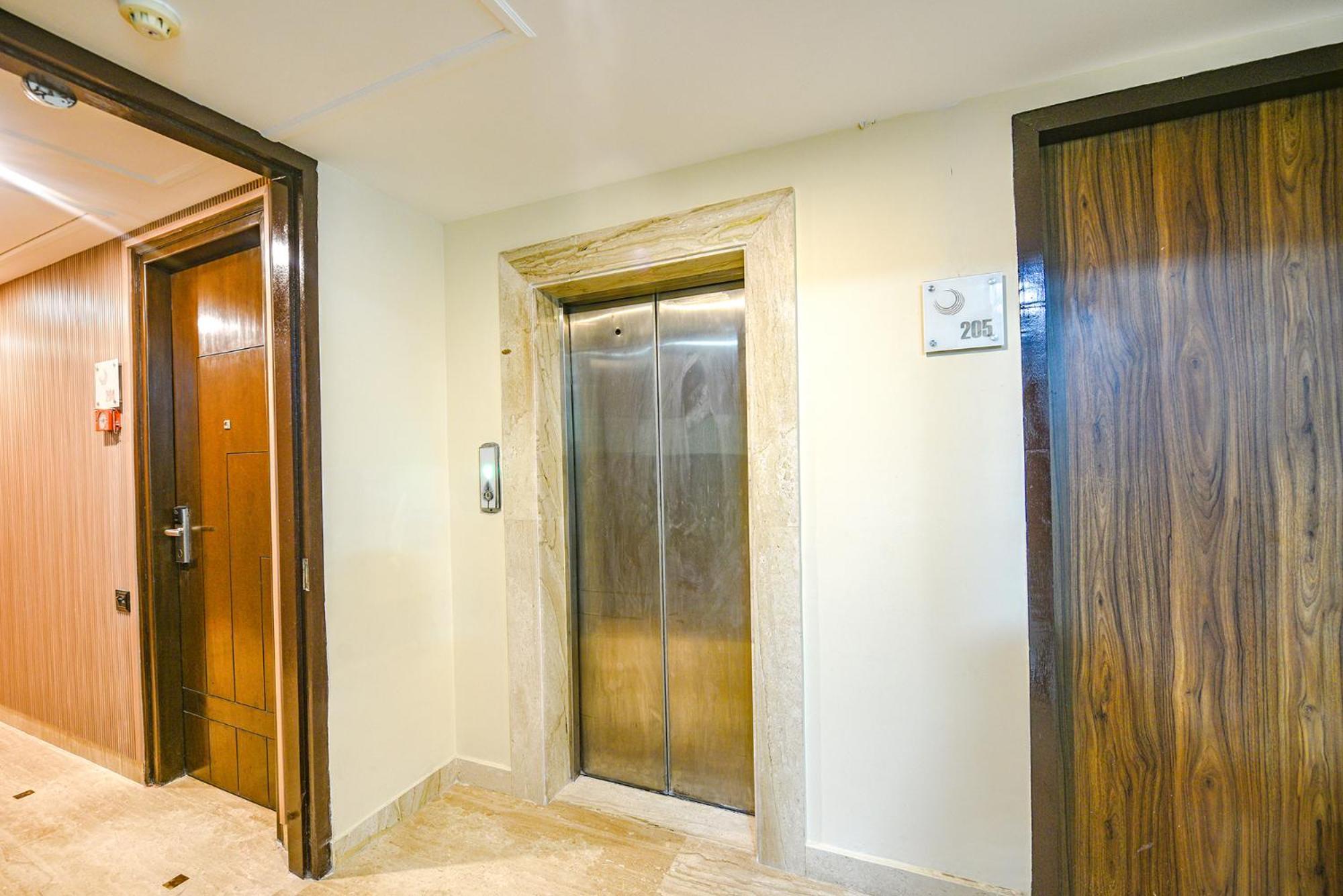Fabhotel Aashraye New Delhi Exteriör bild